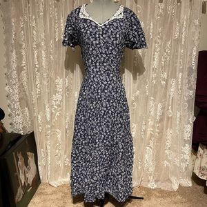 Maggie Lawrence floral vintage dress